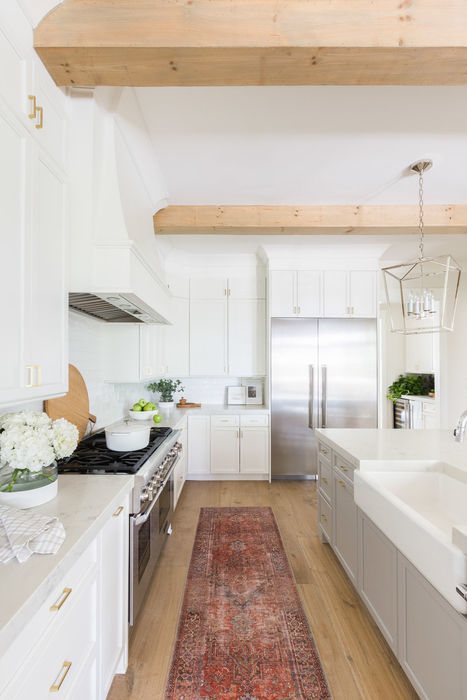 Hilltop Home | Dine-In Kitchen image 2