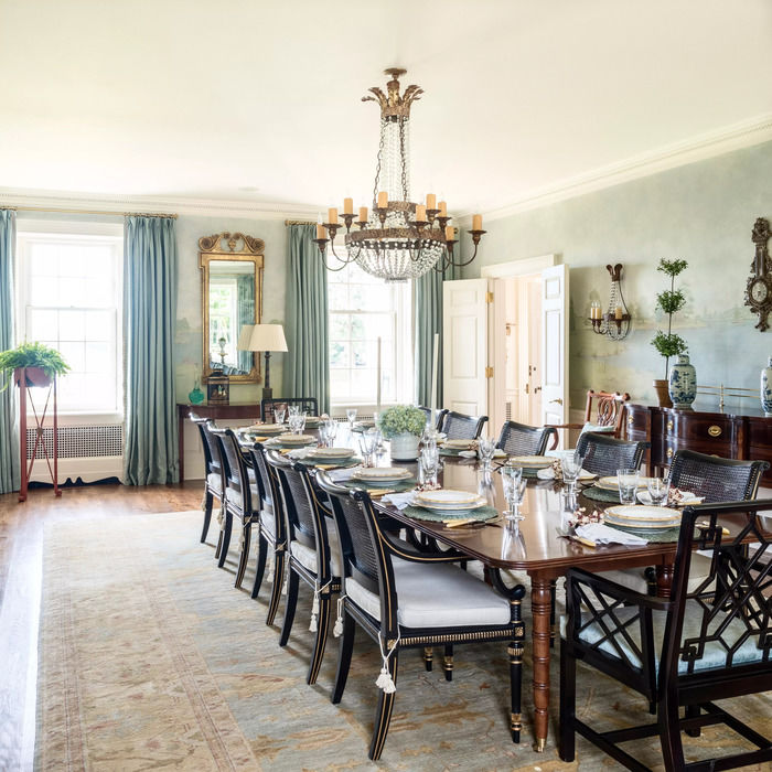 Formal Dining Room image 0