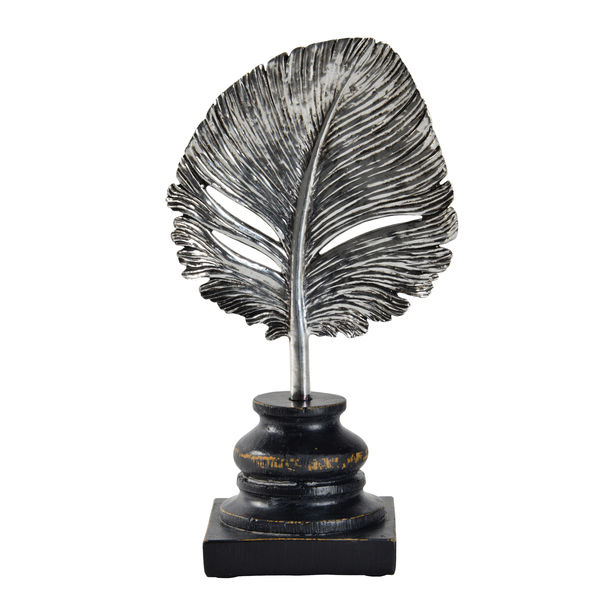 Aves Statue | Scout & Nimble
